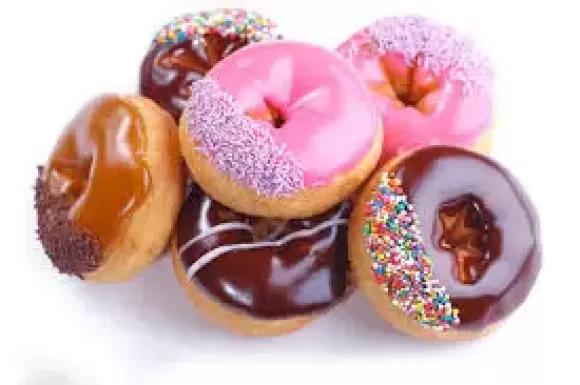 Bánh Donut – Món Ngọt Thơm Ngon, Hấp Dẫn Tại Tiệm Bánh Min