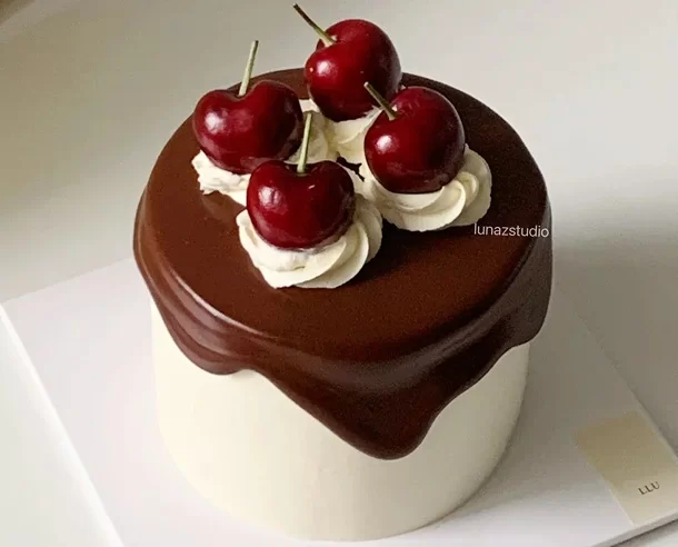 Bánh Kem Sinh Nhật – Ngọt Ngào Khoảnh Khắc, Trọn Vẹn Yêu Thương